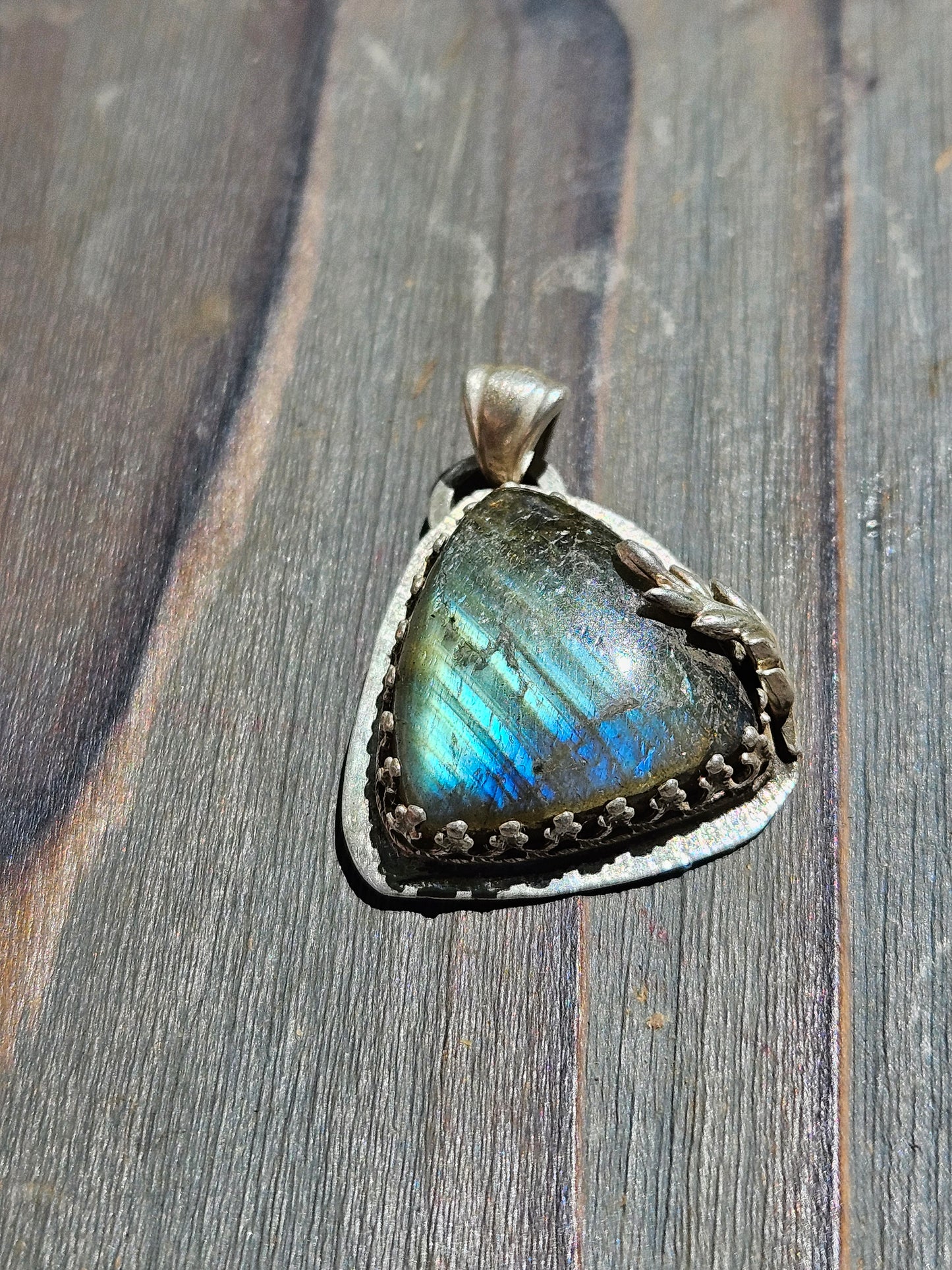 Labradorite Pendant with Vine Accent