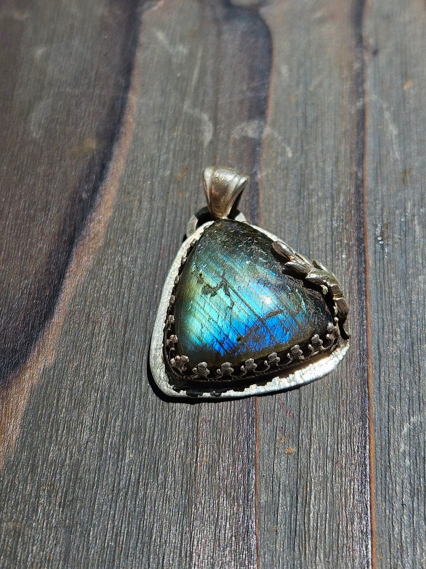 Labradorite Pendant with Vine Accent