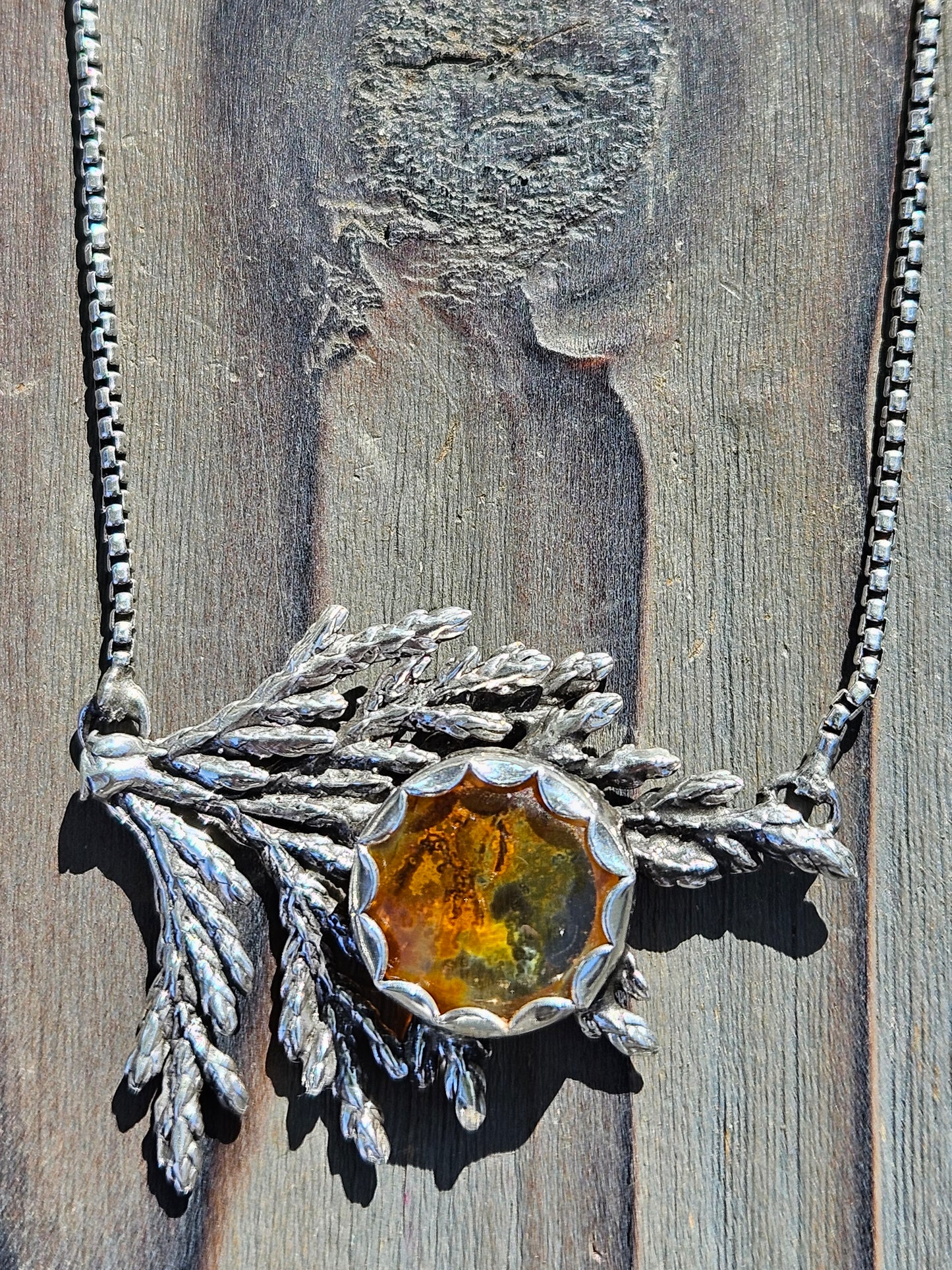 "Eye of Sauron" Iron Oxide Dendrite Quartz Cedar Necklace