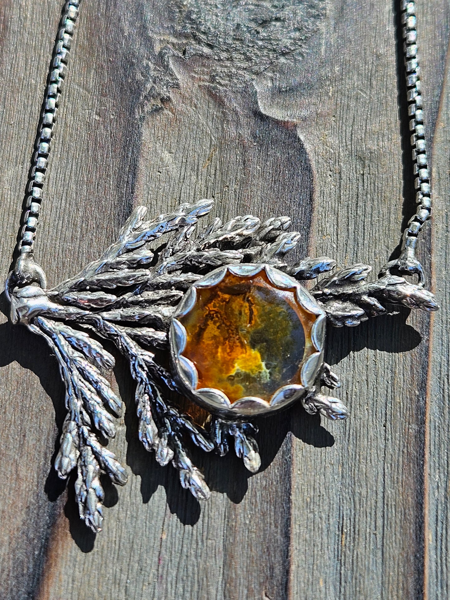 "Eye of Sauron" Iron Oxide Dendrite Quartz Cedar Necklace