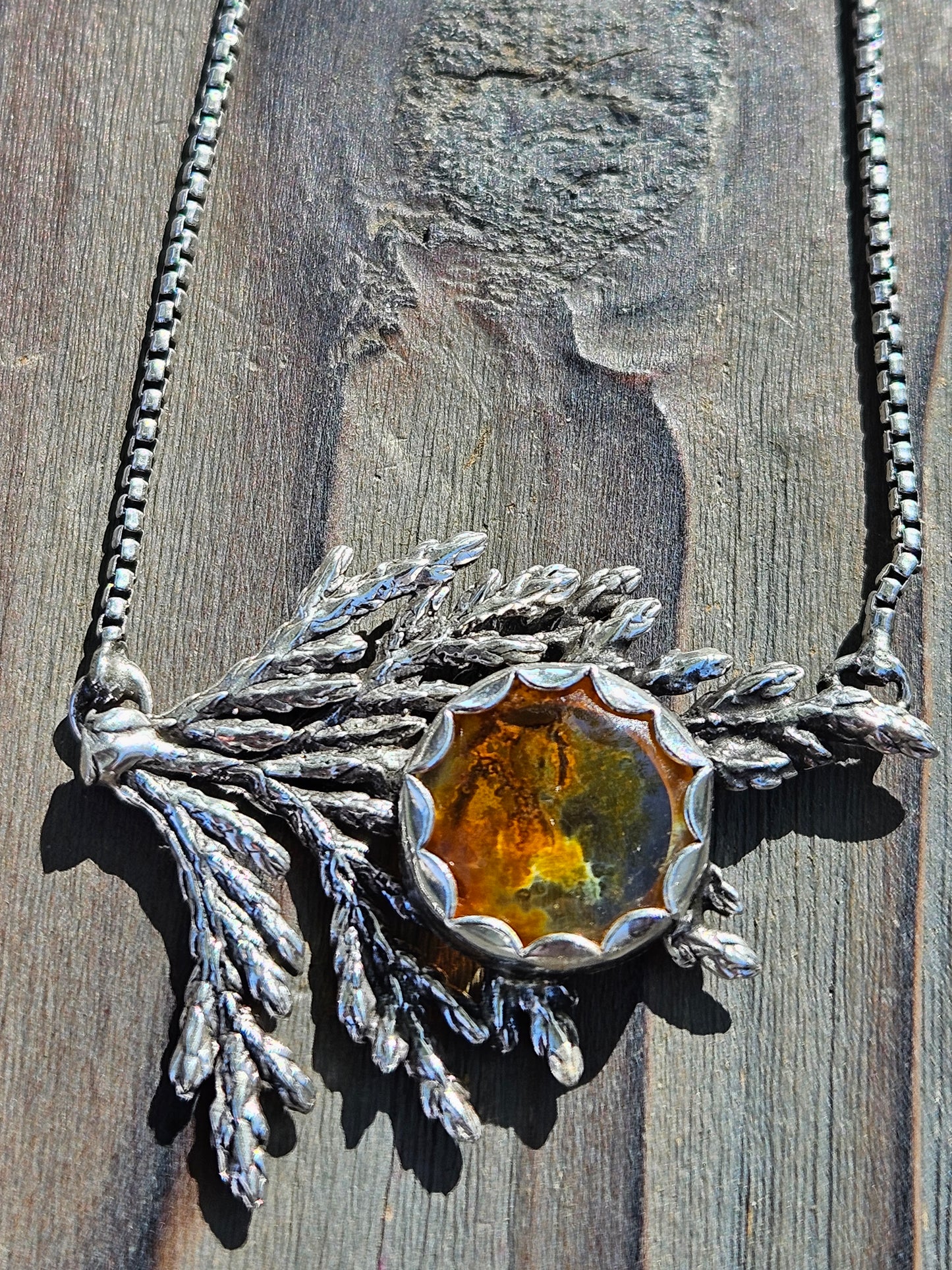 "Eye of Sauron" Iron Oxide Dendrite Quartz Cedar Necklace