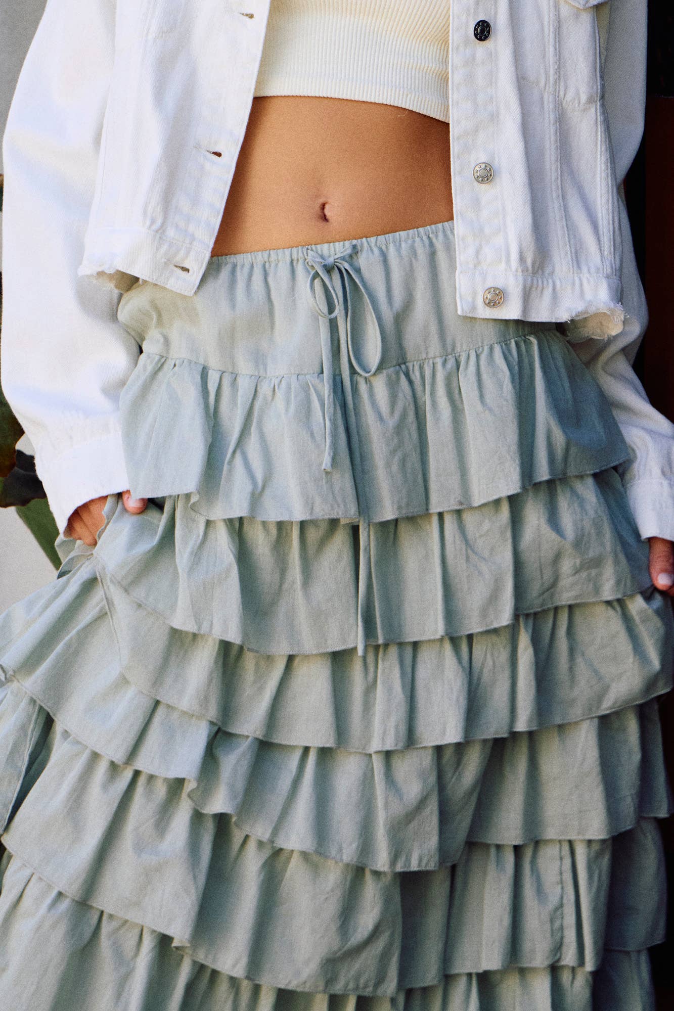 TIERED RUFFLE DRAWSTRING WAIST SKIRT