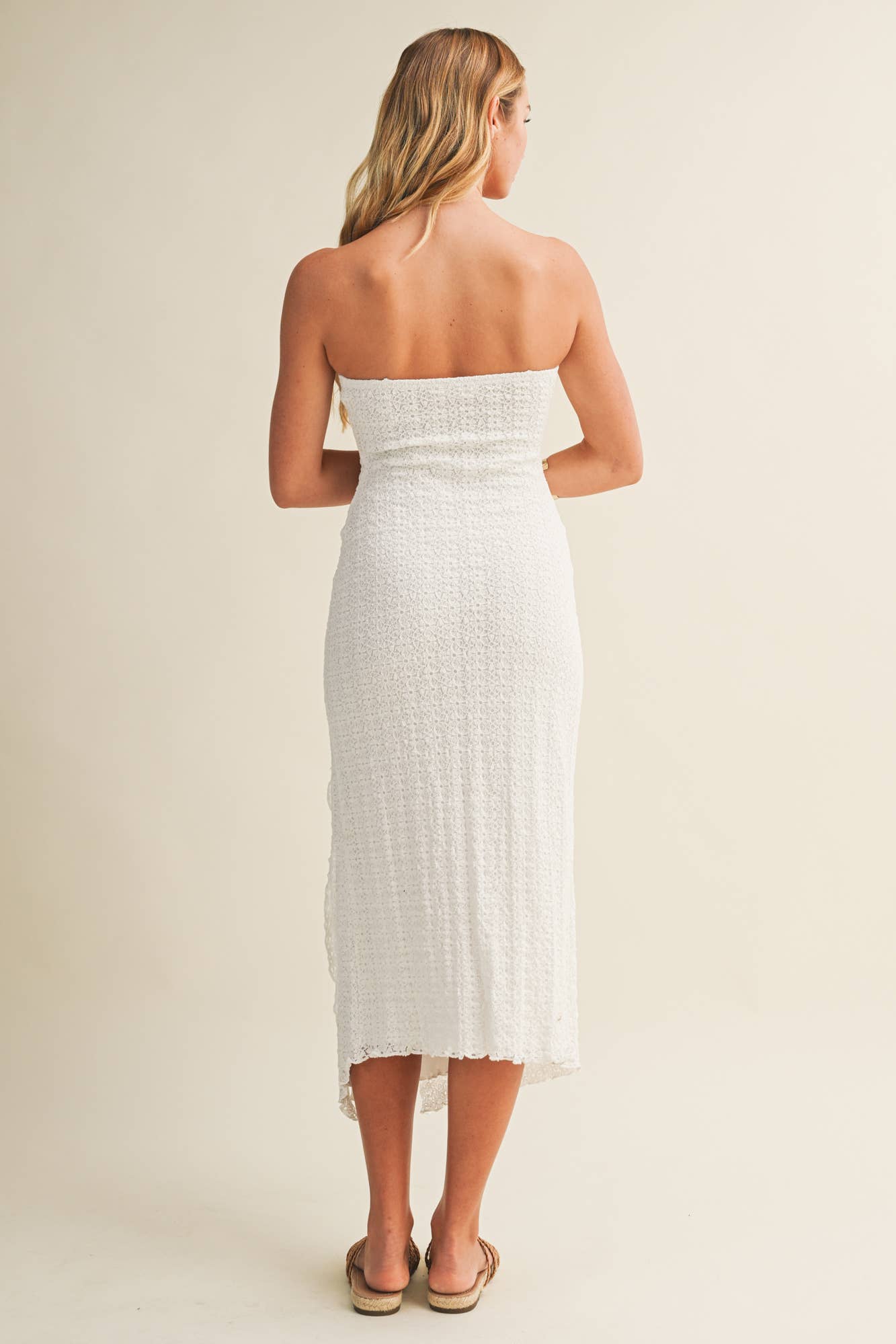 LACE TUBE STRAPLESS MIDI DRESS WITH SIDE SLIT