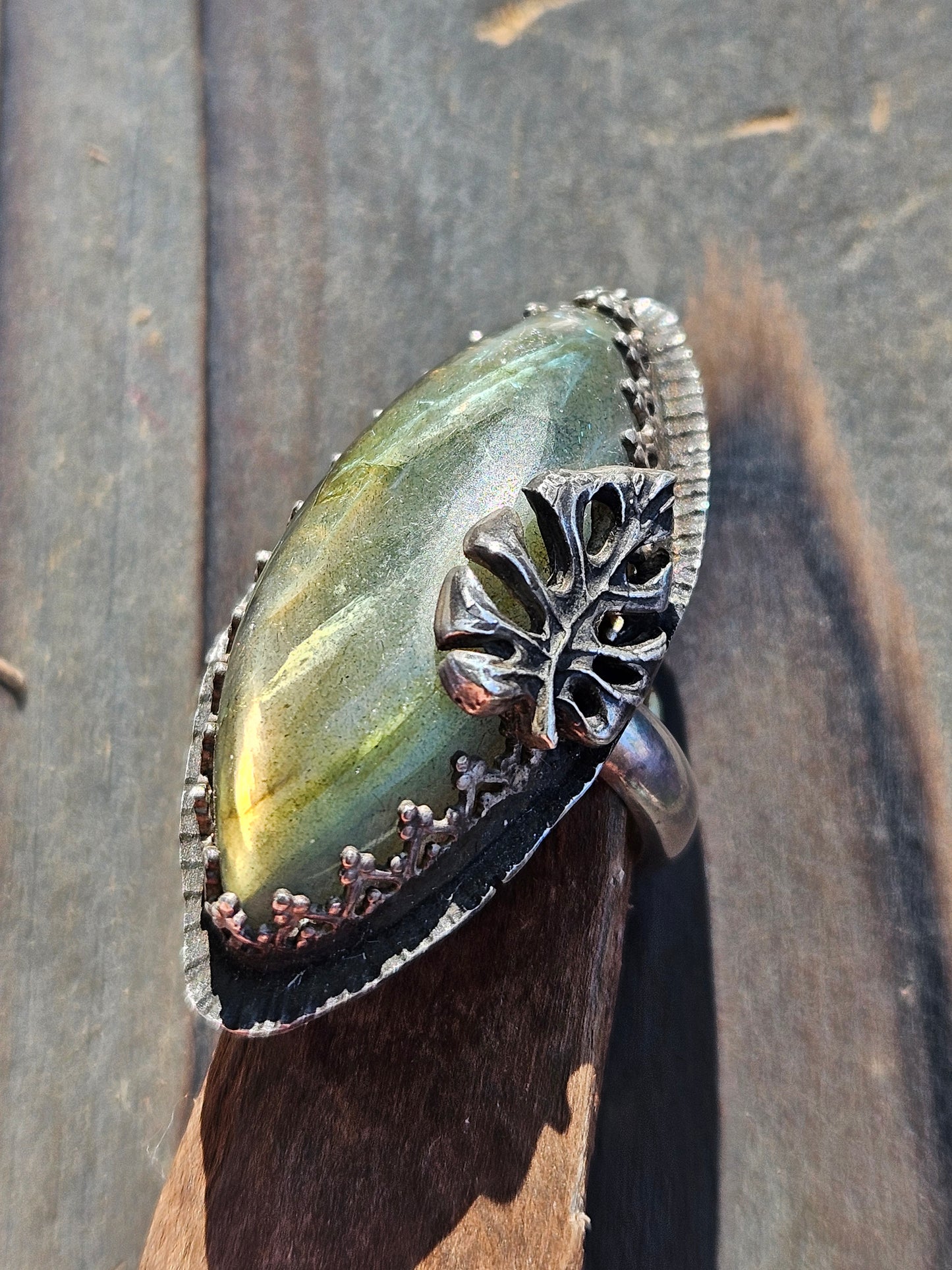 Labradorite and Monstera Ring, 7