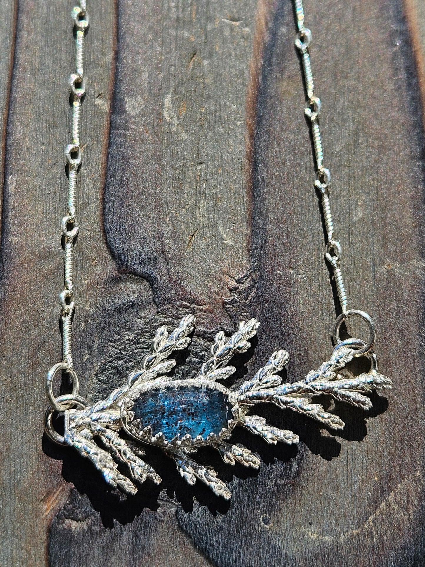 Blue Kyanite Cedar Necklace 17in