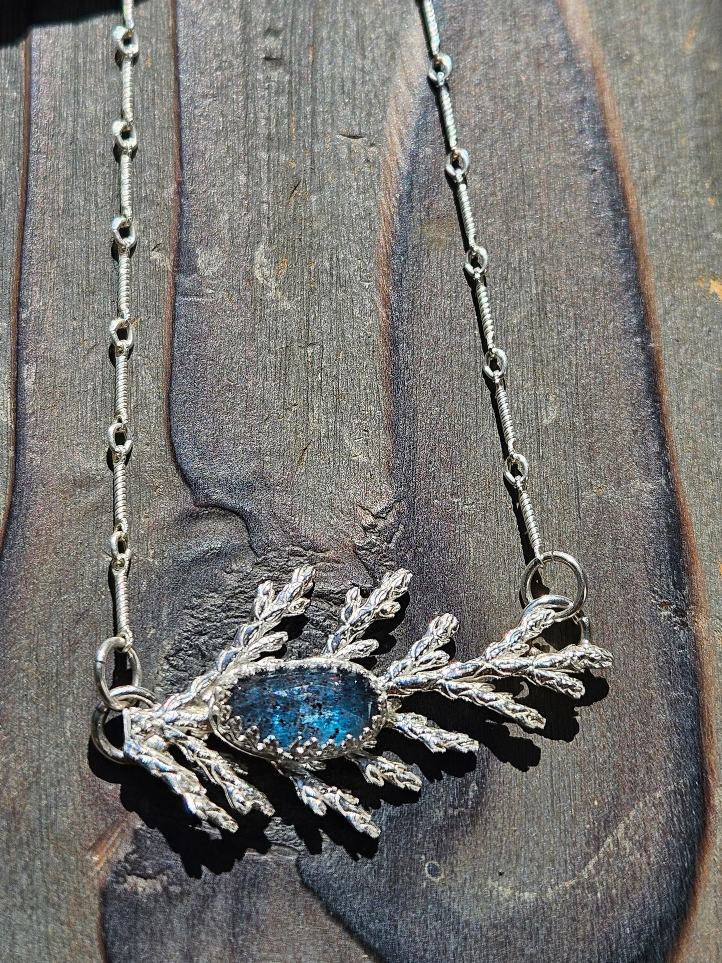 Blue Kyanite Cedar Necklace 17in