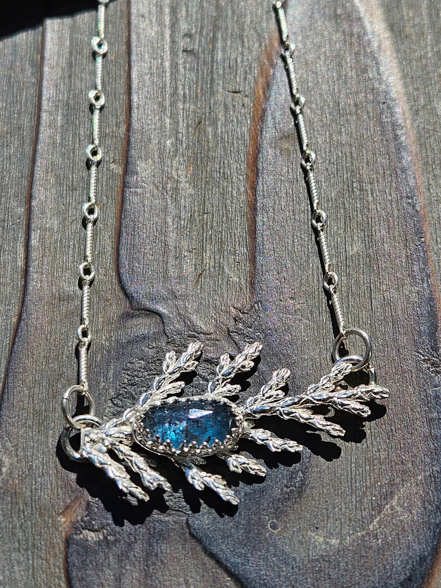 Blue Kyanite Cedar Necklace 17in