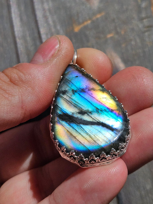 Labradorite pendant