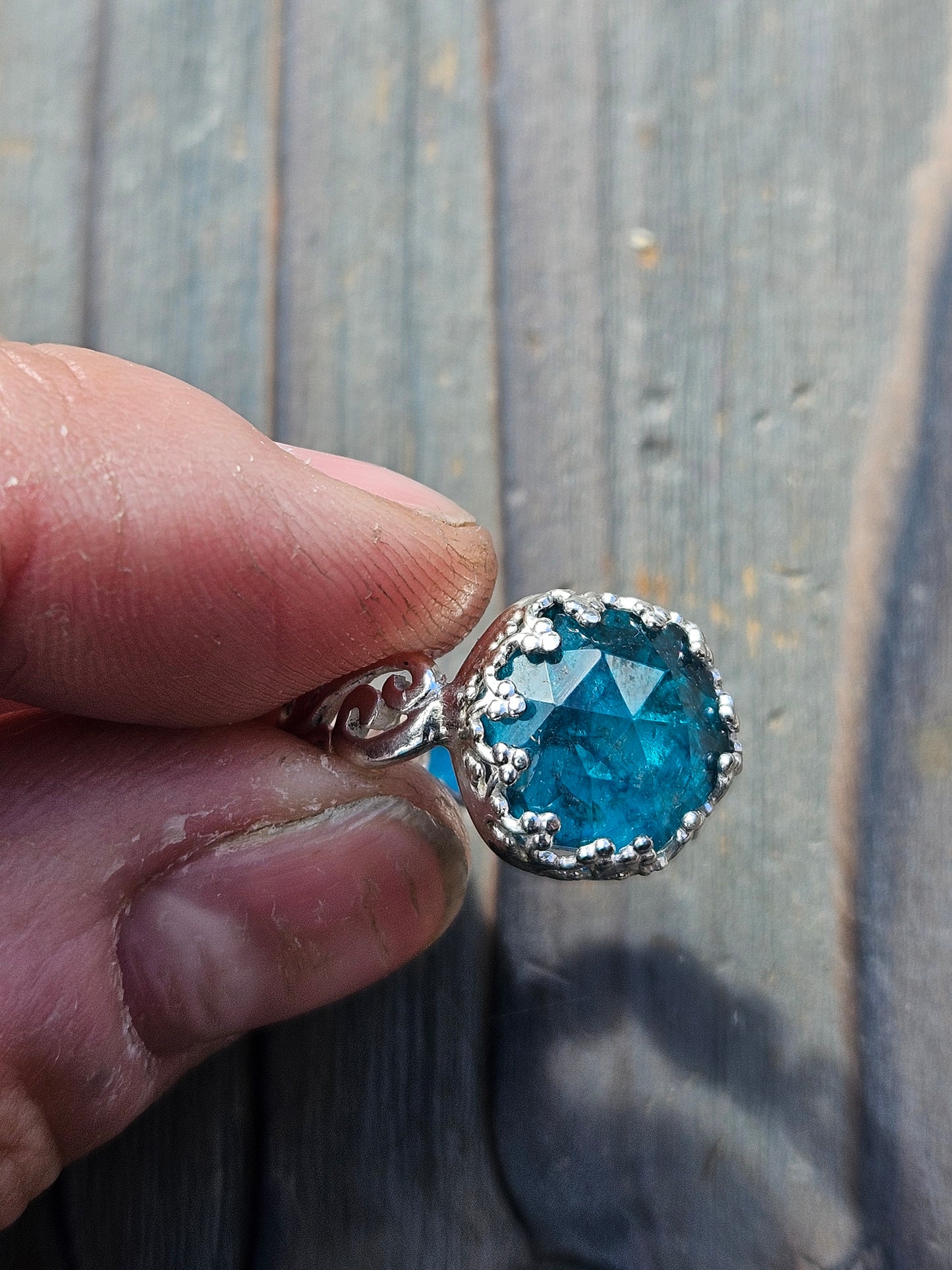 Neon Apatite Ring, 7