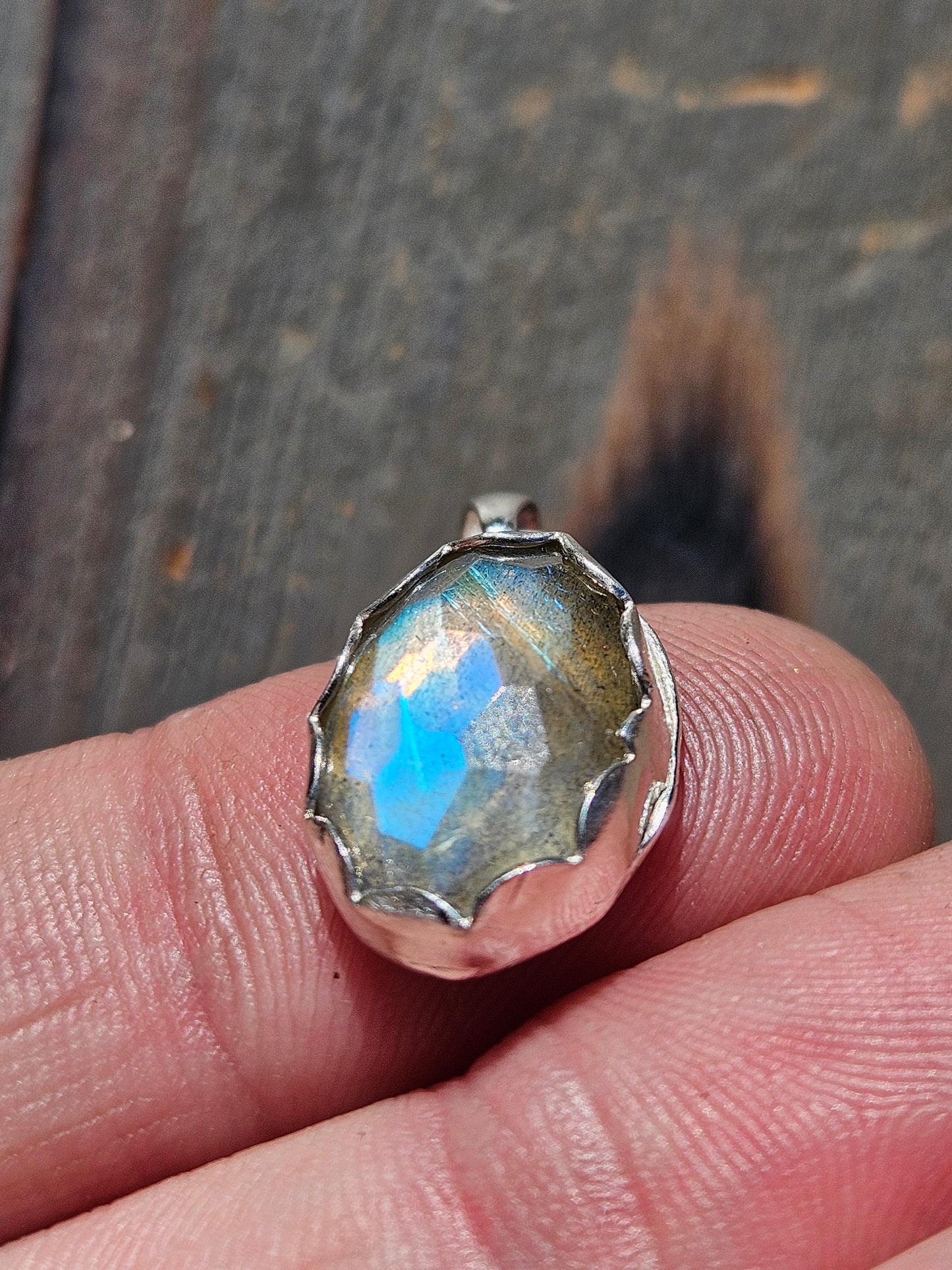 Honeycomb Cut Labradorite Pendant