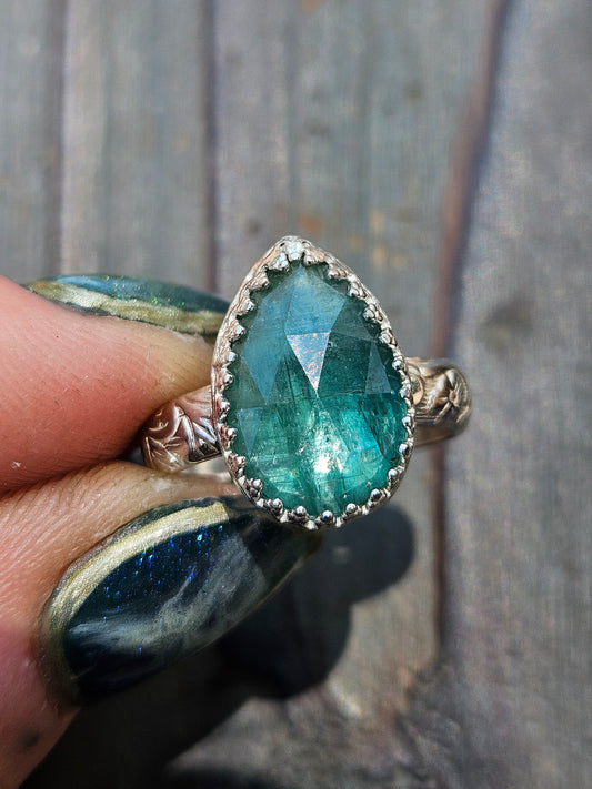 Green Kyanite Ring, Size 7