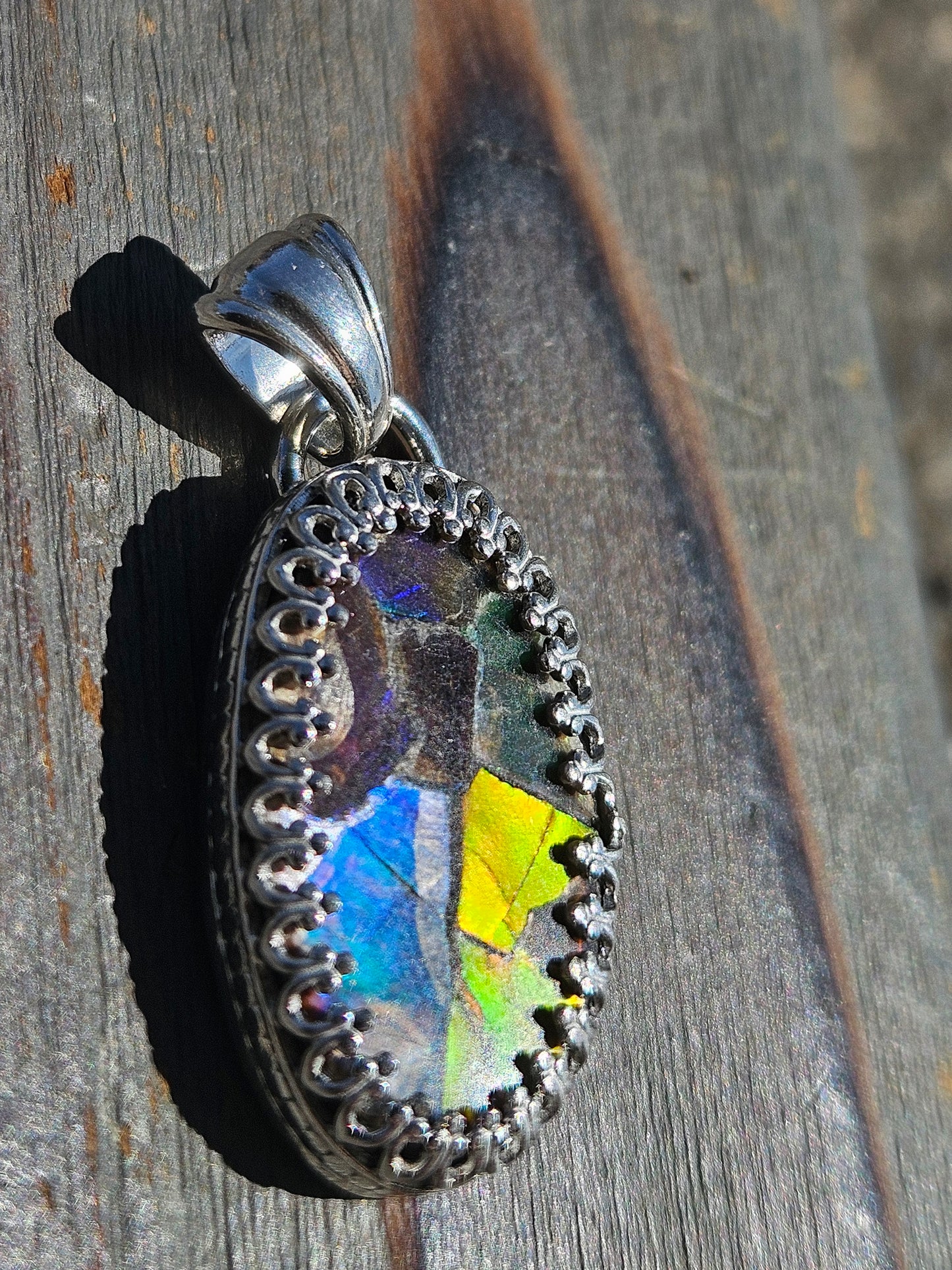 Ammolite Pendant