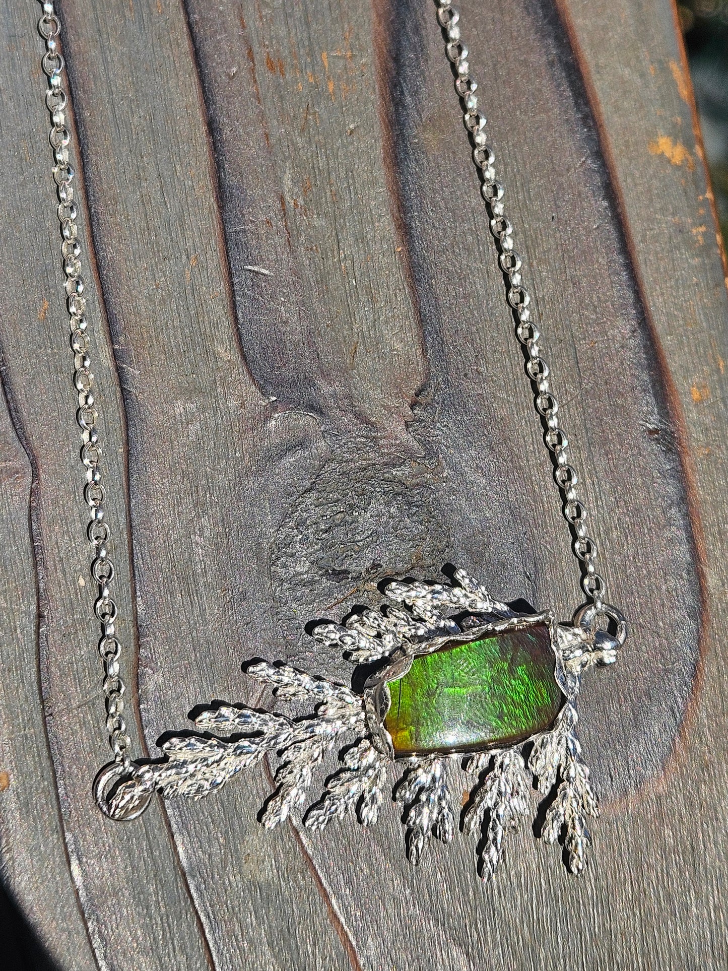 Green Ammolite and Cedar Necklace, 20in
