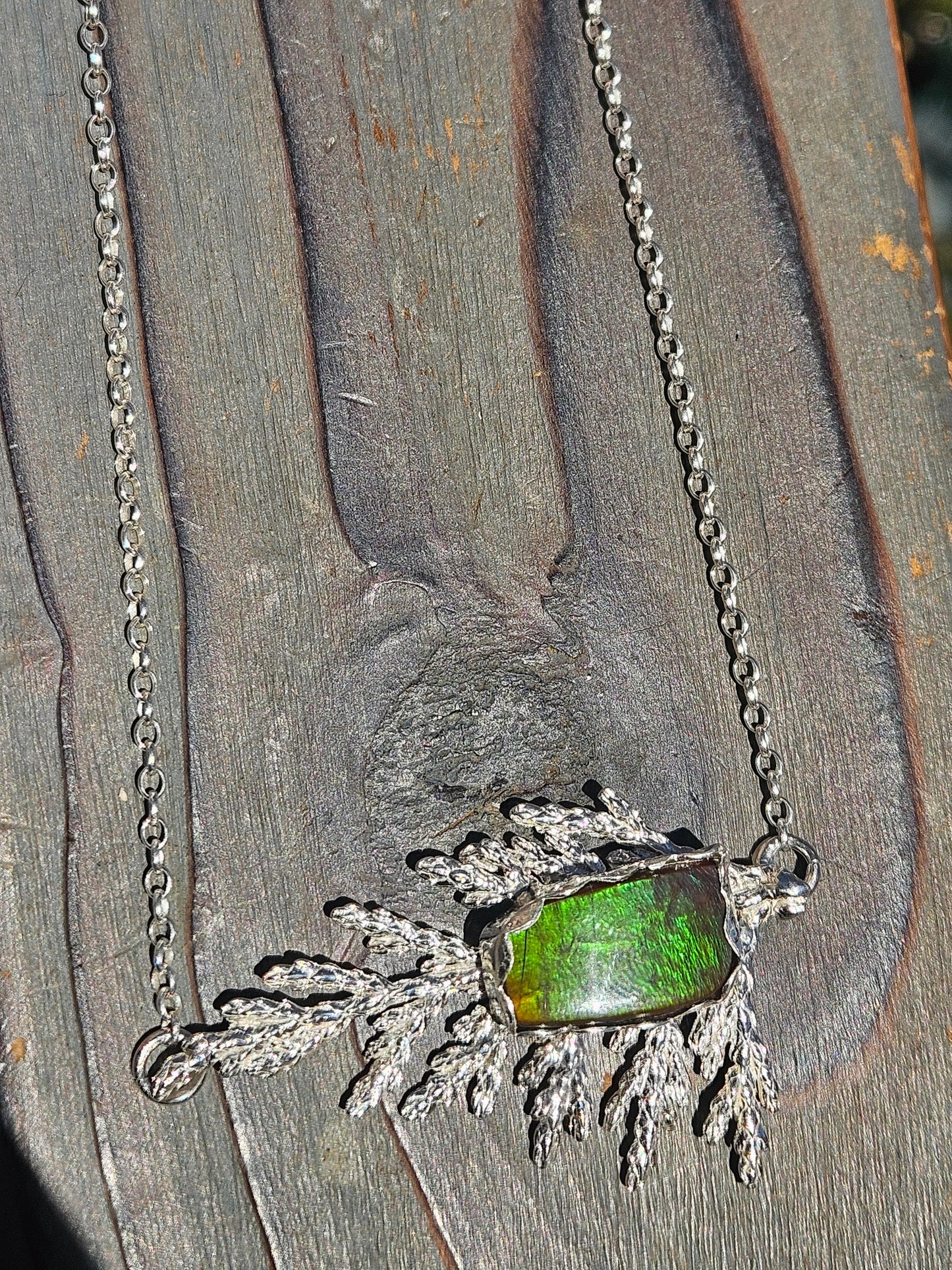 Green Ammolite and Cedar Necklace, 20in