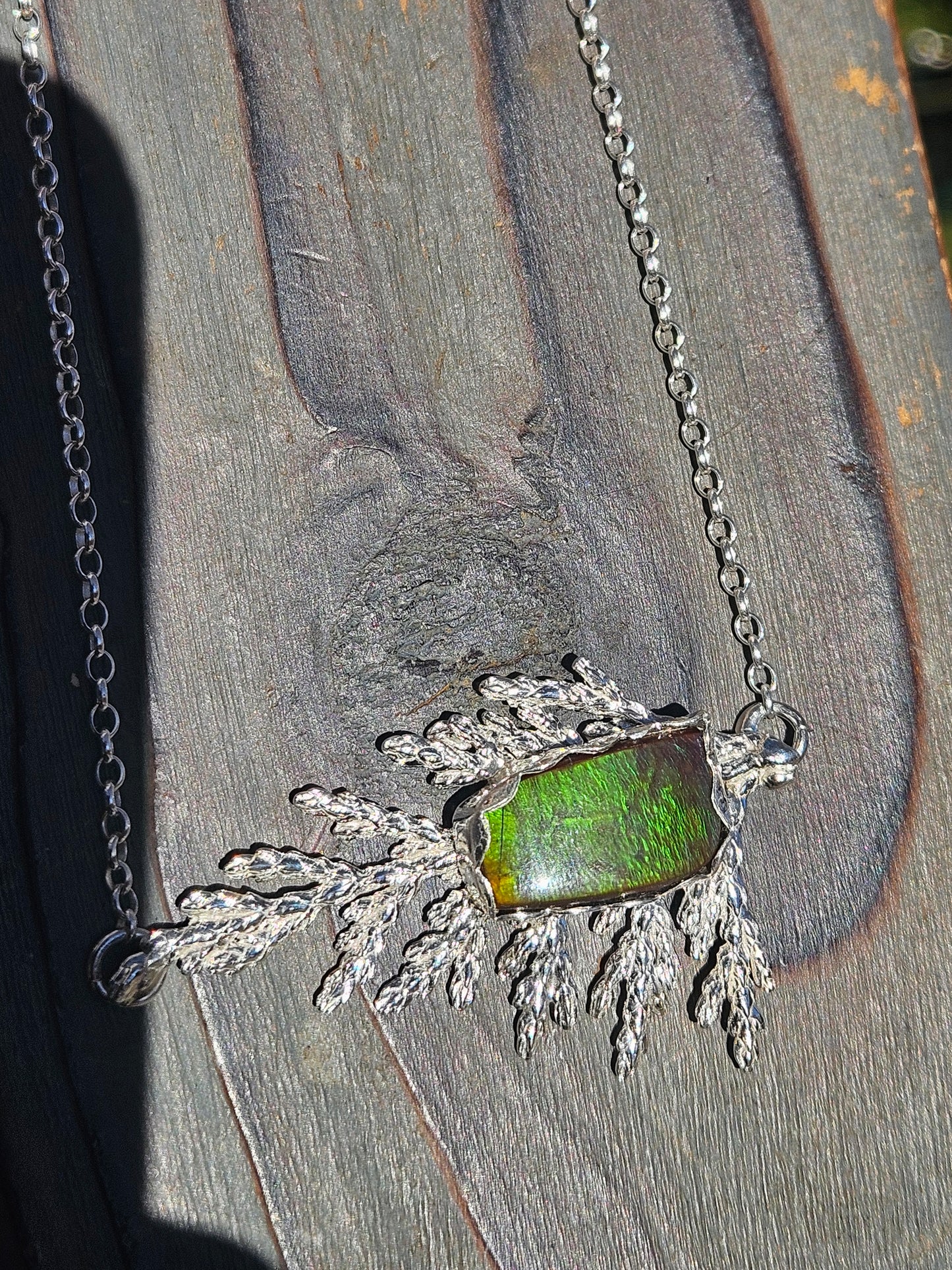 Green Ammolite and Cedar Necklace, 20in
