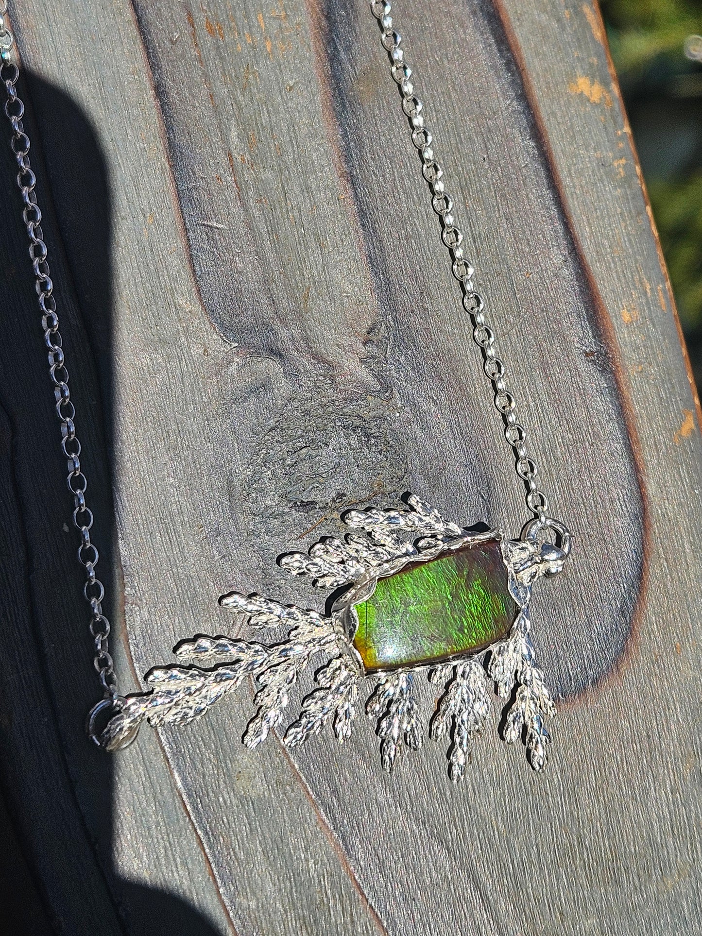 Green Ammolite and Cedar Necklace, 20in