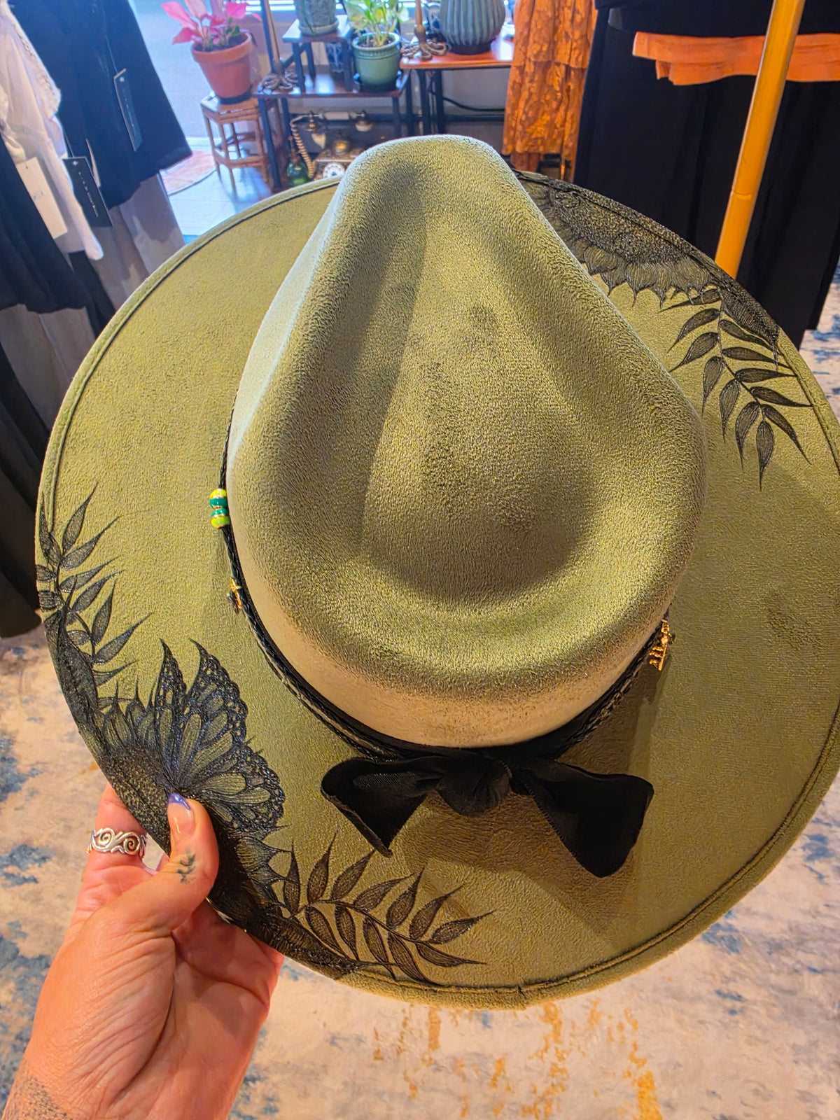 Butterfly baker's Burns Hat