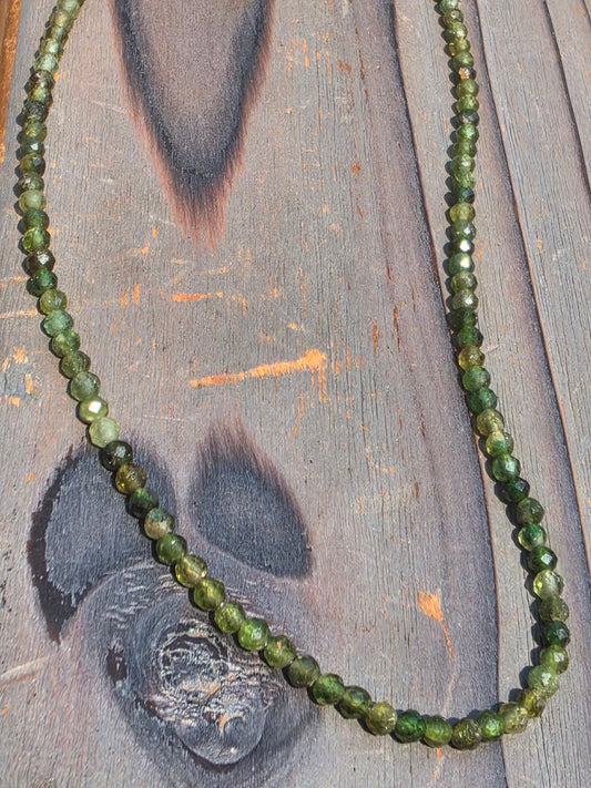 Chrome Diopside Necklace, 19in