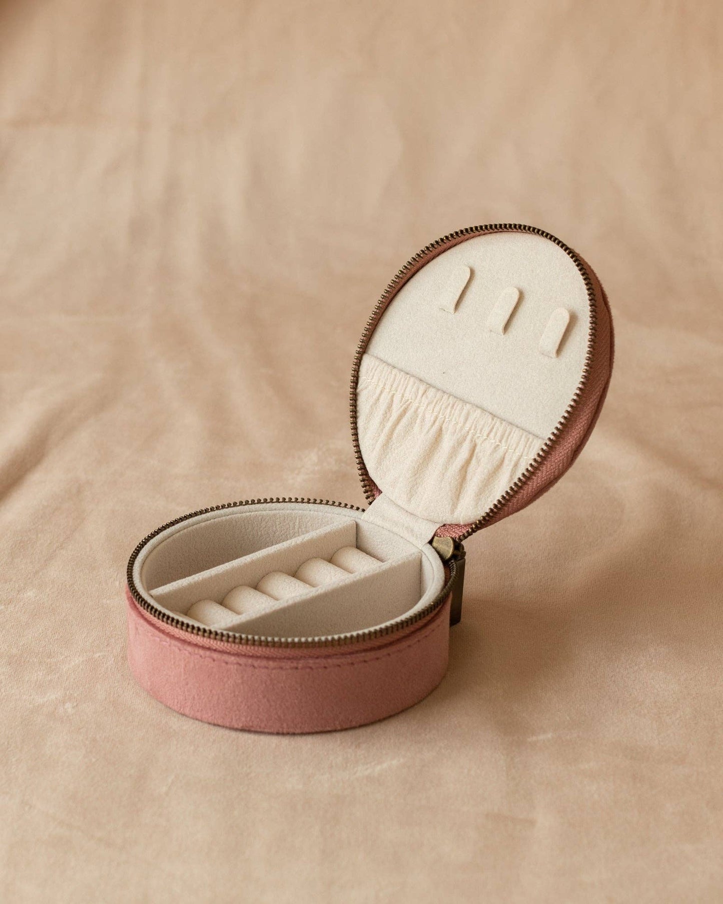 Macaron Jewelry Case