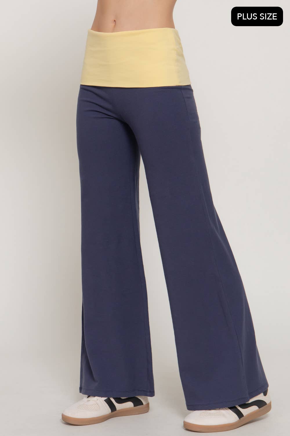 [PLUS SIZE] Contrasting Color Folded Waist Yoga Pants