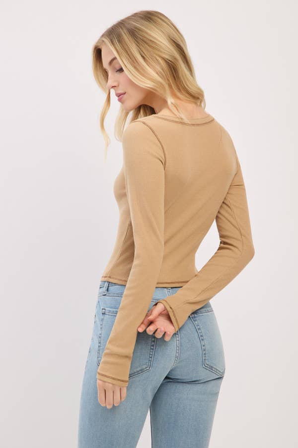 LONG SLEEVE SQUARE NECK RIBBED TOP W/ SCALLOP