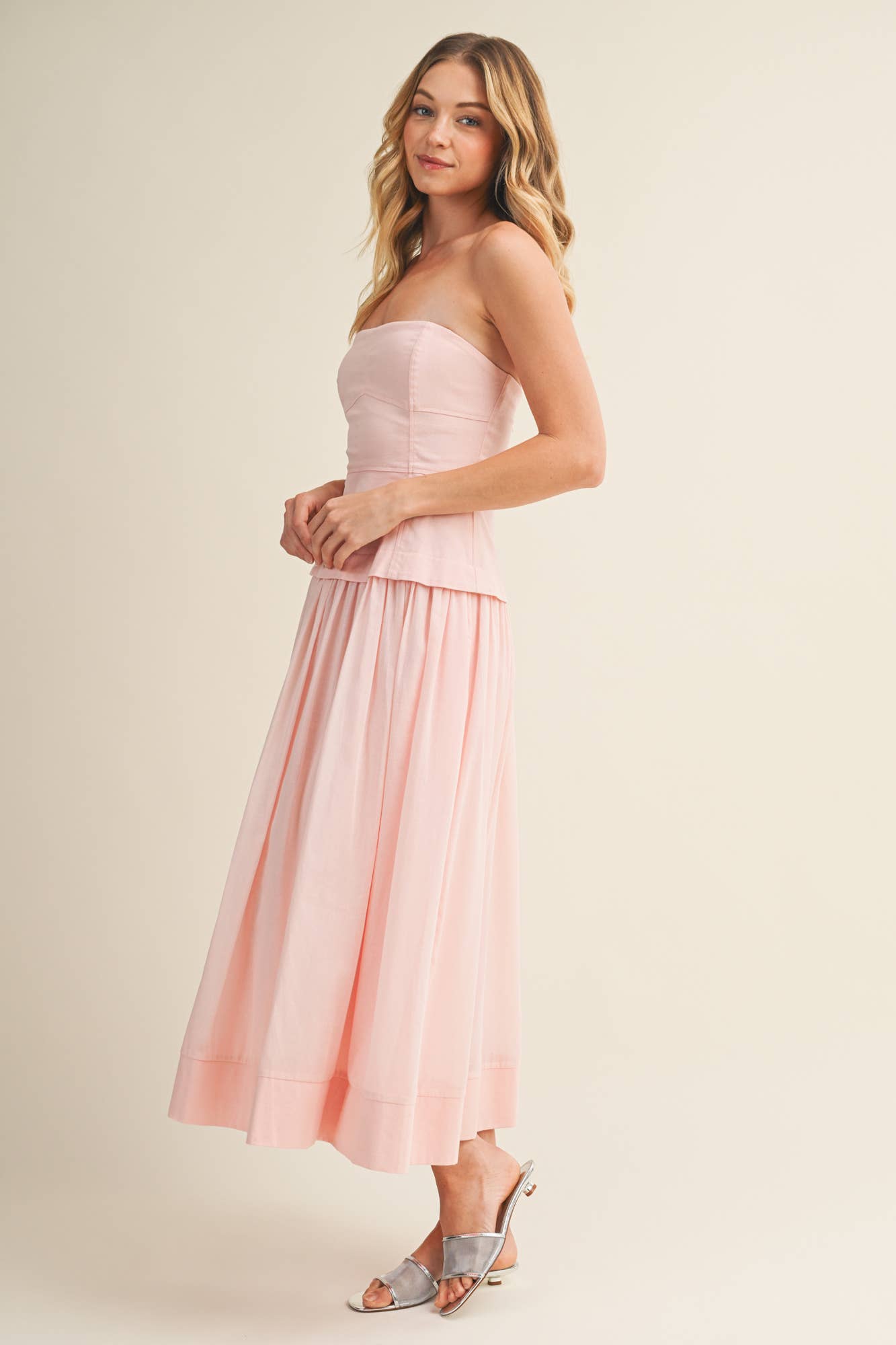 CORSET LINED STRAPLESS DRESS